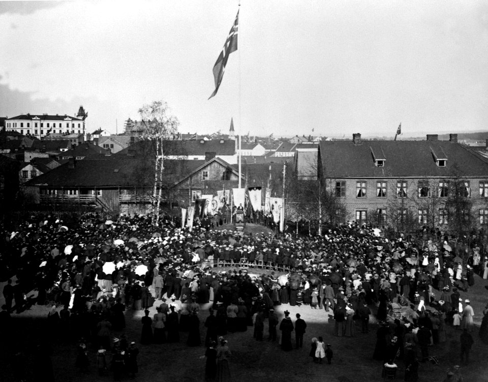 17. mai-tog Vestre torg