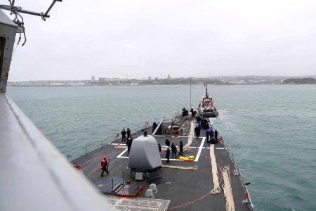 170222-N-KP948-174 (32220403154)