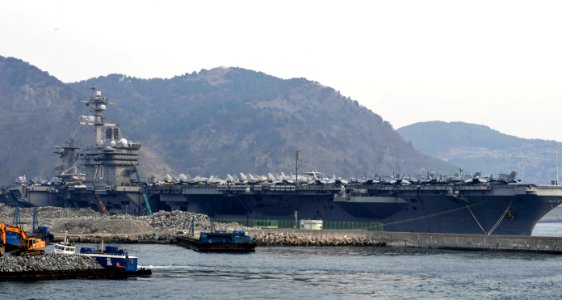 170320-N-RM689-064 (33647848735)