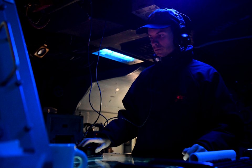 170323-N-JI086-047 (33467233032)