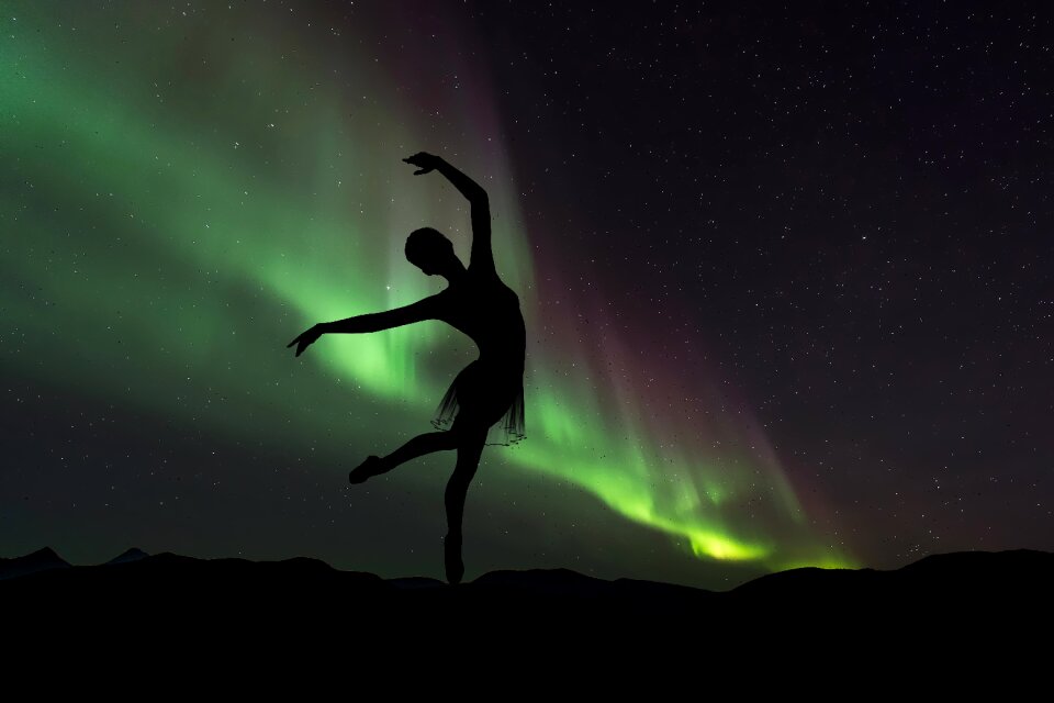 Ballerina northern lights dance