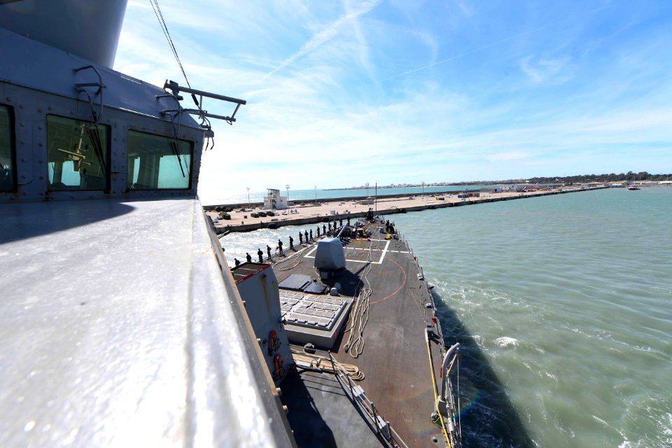 170329-N-KP948-101 (33577436292)