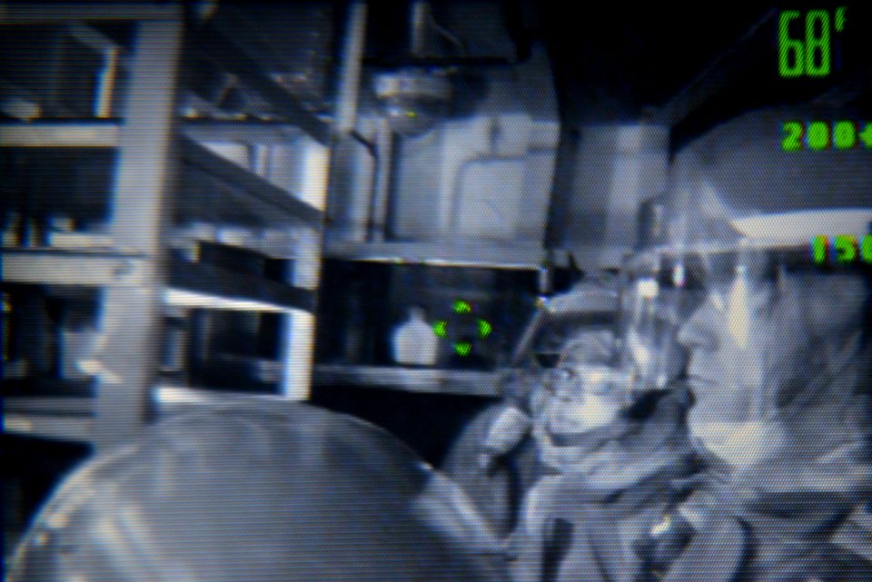 170405-N- GL340-072 (33470801130)