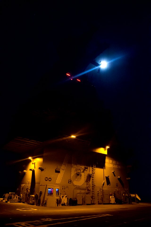 170410-N-ZE240-0966 (34047379982)