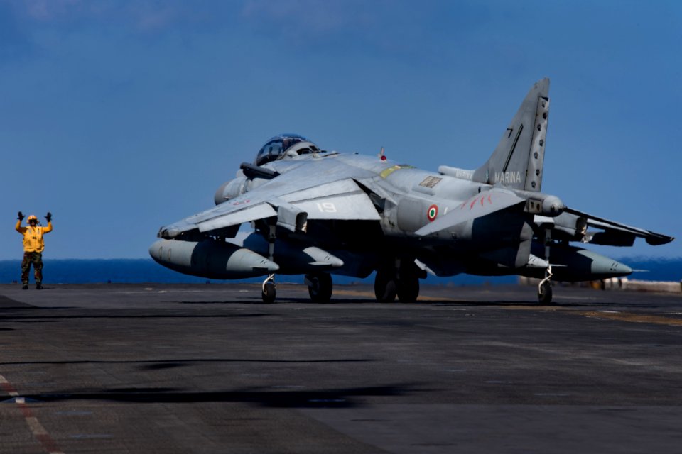 170906-N-AV754-114 (36928200932)