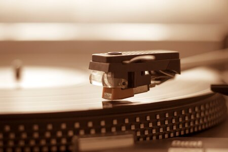 Vinyl spinning record photo