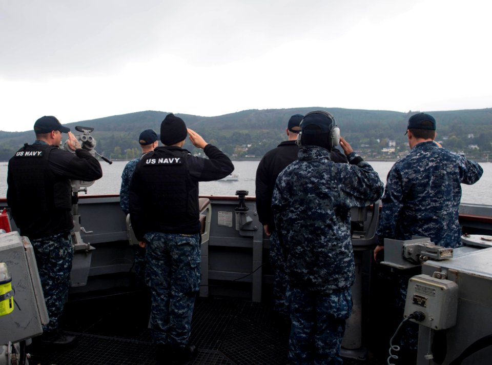 170927-N-WV703-0077 (37453114111)