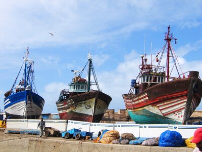 Ships port essaouira photo
