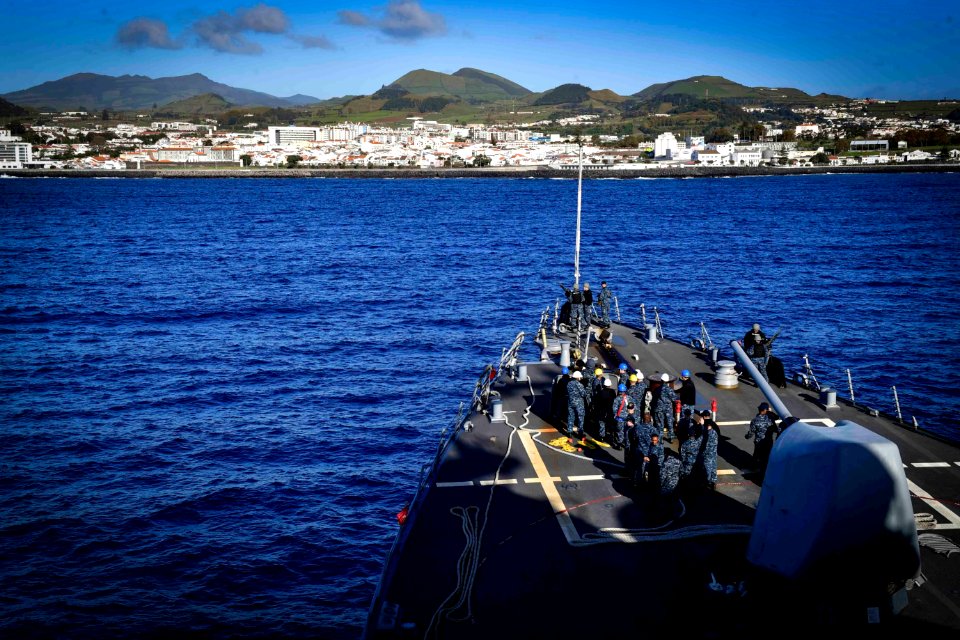 171108-N-UY653-007 (26488358929)