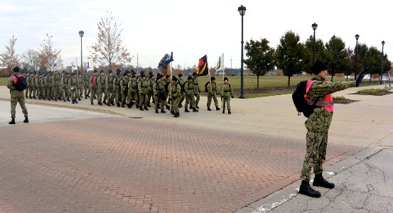 171114-N-IK959-759 - Recruits at Great Lakes