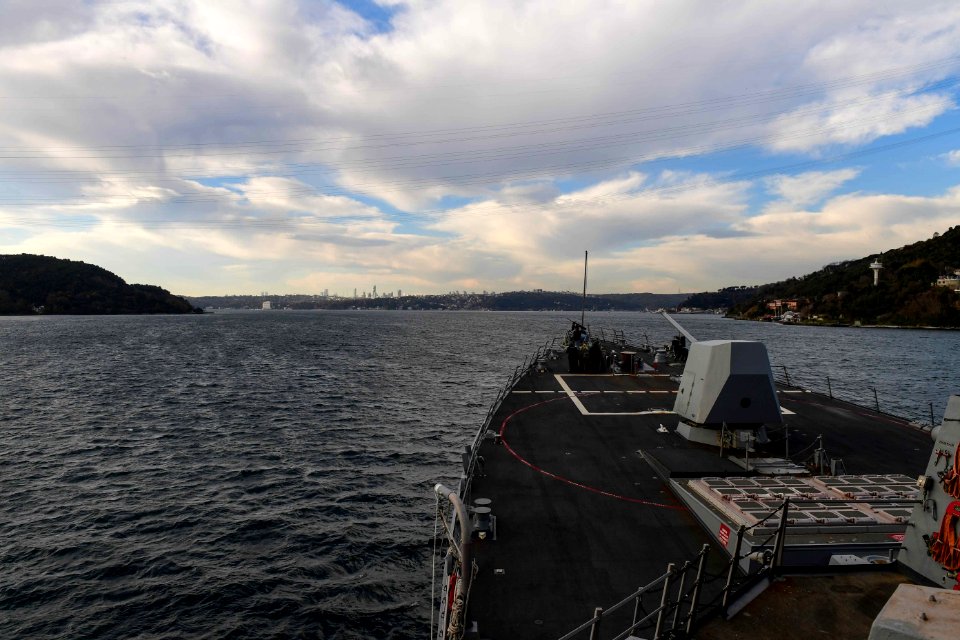 171209-N-GX781-052 (27230119359)