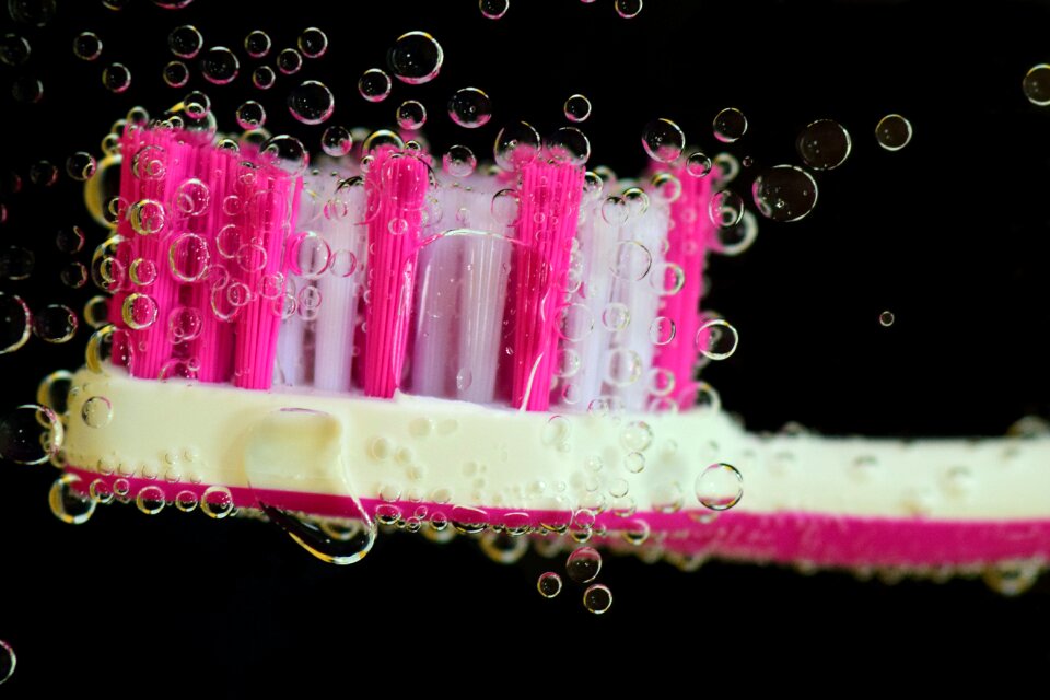 Brush clean hygiene