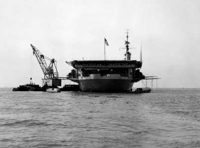 USS Coral Sea (CVB-43) being resupplied Febuary 24th 1949. (49339147181)