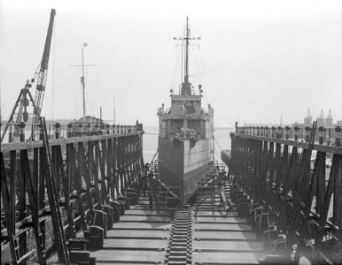 USS Eagle (PE-19) Navy Yard, Marine Railway, Between Piers 2 & 3, in Boston Navy Yard April 30th 1930. (49630216452)