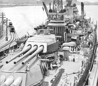 USS New Mexico (BB-40) entering Miraflores Lake on the Panama Canal on 26 July 1919. (49690348238)