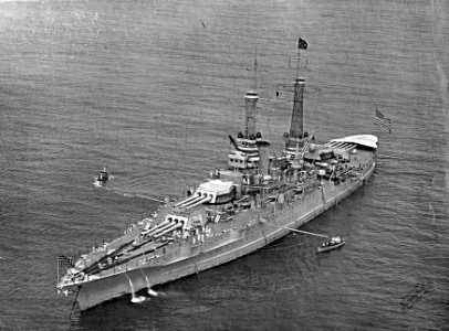 USS New Mexico (BB-40) in the Culebra Cut, Panama Canal circa pre-modernization (pre-1925) (49690366118)