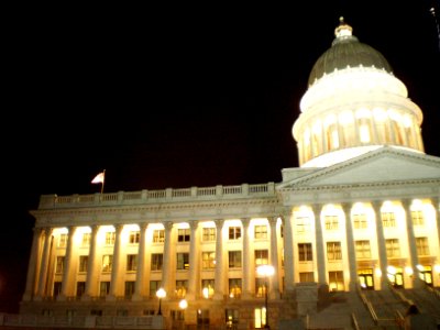 Utah State Capitol grounds, Thanksgiving evening - November 2008 - by Brandon Evershed (16) (18146947929)