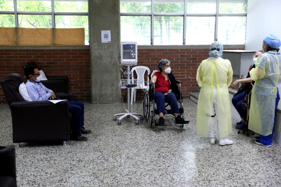 Vacunación a Docentes Universitarios 3537 (51291924667)