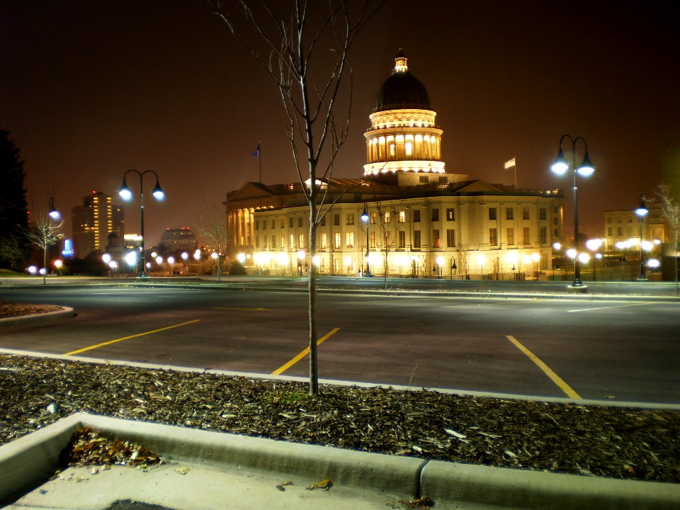 Utah State Capitol grounds, Thanksgiving evening - November 2008 - by Brandon Evershed (40) (18334278891)