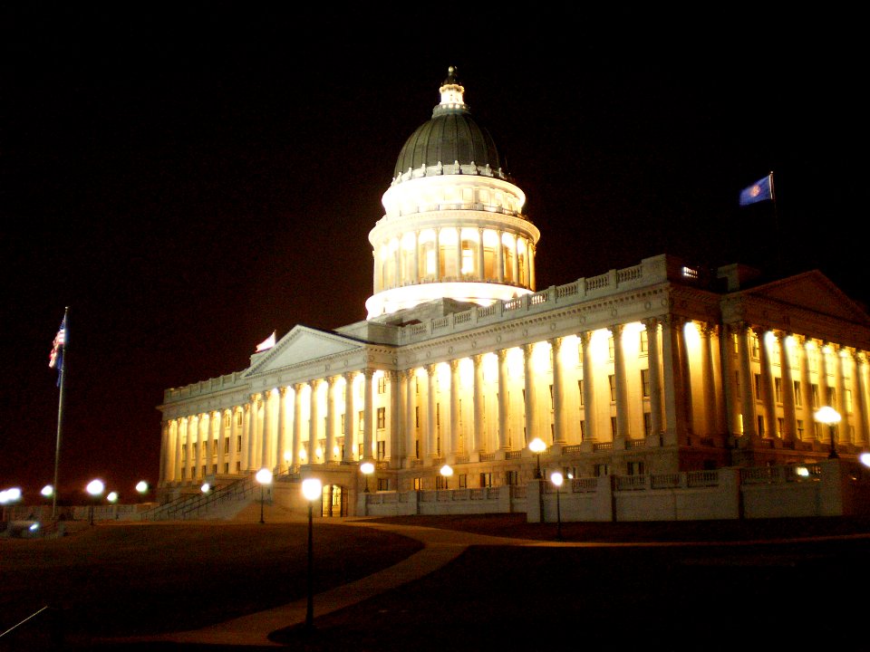 Utah State Capitol grounds, Thanksgiving evening - November 2008 - by Brandon Evershed (62) (18306069776)