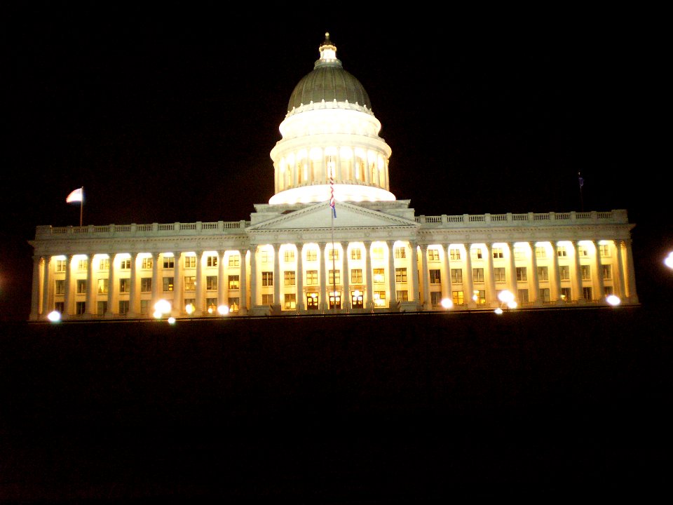Utah State Capitol grounds, Thanksgiving evening - November 2008 - by Brandon Evershed (8) (18305951566)