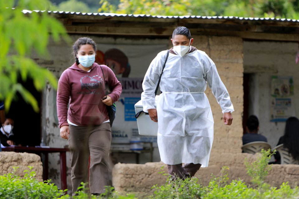 Vacunación anti covid en Jalapa (51565587562)