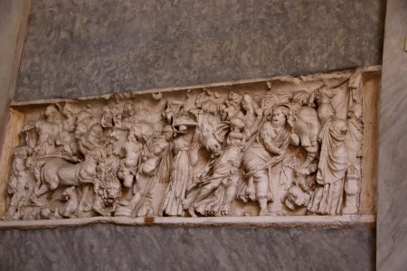 Vatican Museum (48465425832)