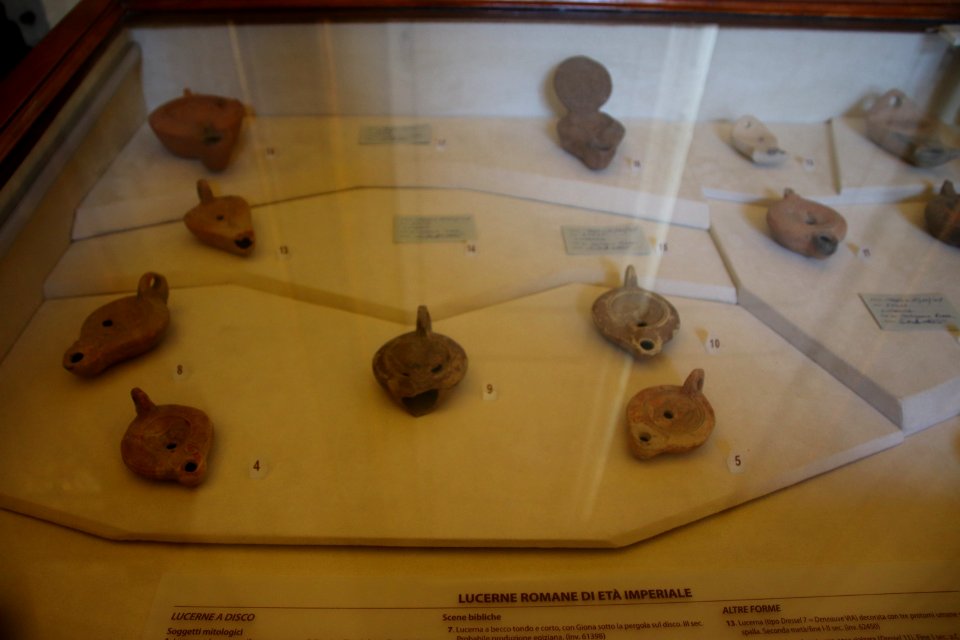 Vatican Museum (48465947496)