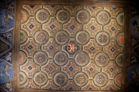 Vatican Museum (48466143516)