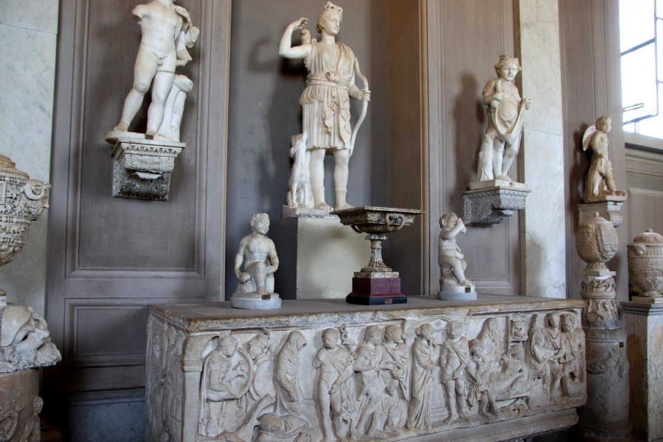 Vatican Museum (48466296381)