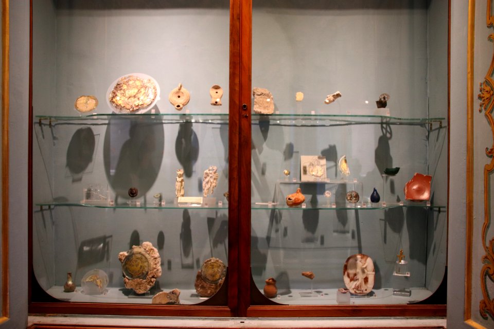 Vatican Museum (48465992121)