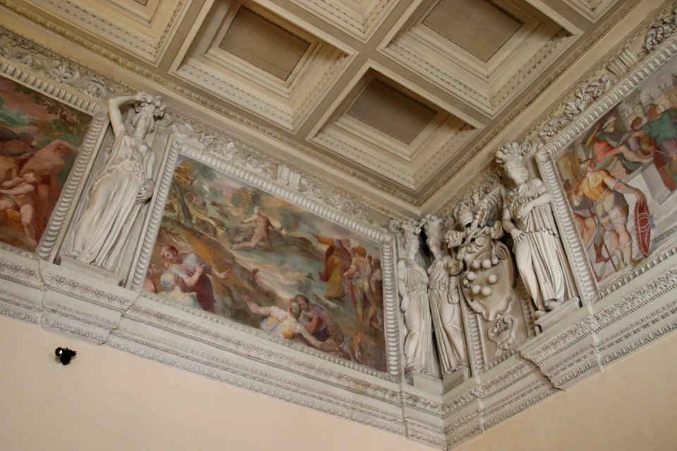 Vatican Museum (48466304581)