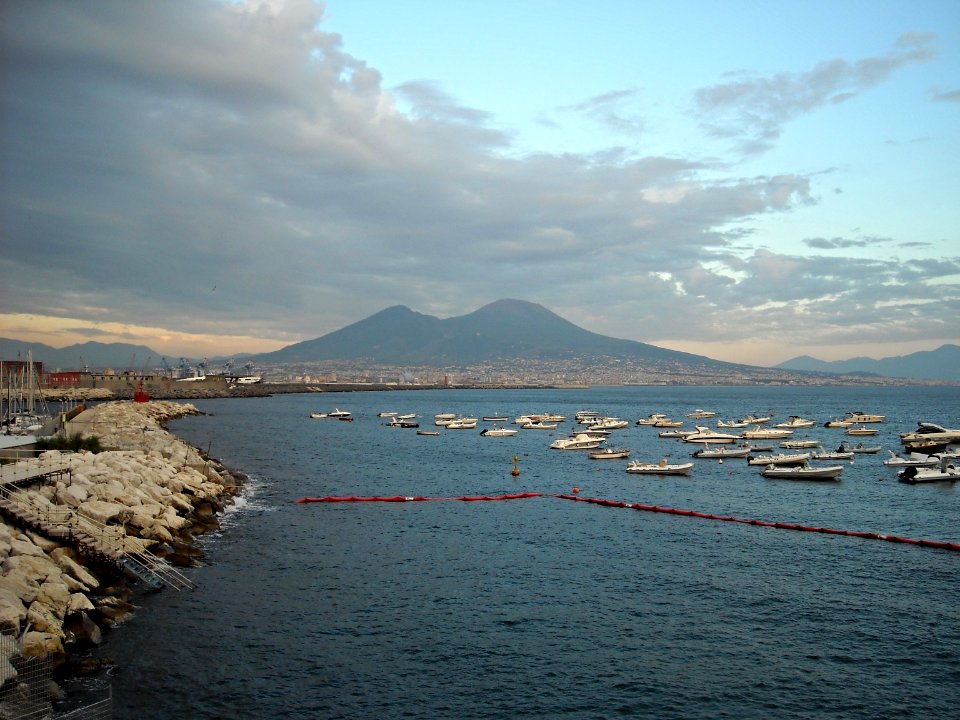 Vesuvius (15339981642)