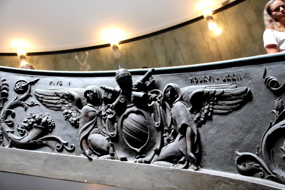 Vatican Museum (48466314971)