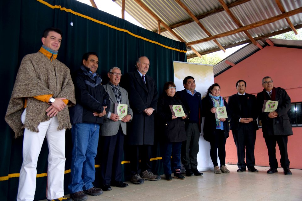 VISITA A MINERA FLORIDA Y LANZAMIENTO DE LIBRO BIODIVERSIDAD DE ALHUE (41219836500)