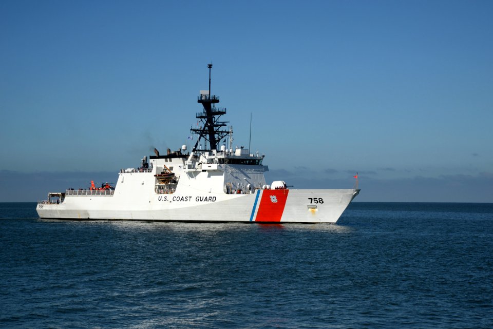 Visita del Buque USCG Cutter Stone de la Guardia Costera de EE.UU. al Puerto de Montevideo. (50881390322)