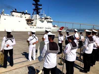 Visita del Buque USCG Cutter Stone de la Guardia Costera de EE.UU. al Puerto de Montevideo. (50881365761)