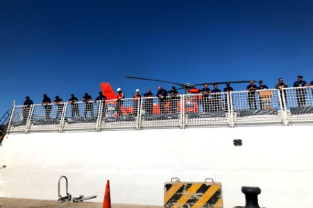 Visita del Buque USCG Cutter Stone de la Guardia Costera de EE.UU. al Puerto de Montevideo. (50881470007)
