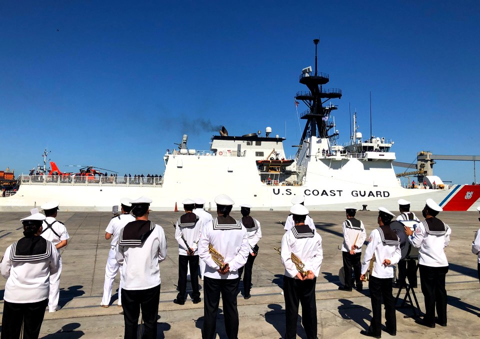 Visita del Buque USCG Cutter Stone de la Guardia Costera de EE.UU. al Puerto de Montevideo. (50881365806)