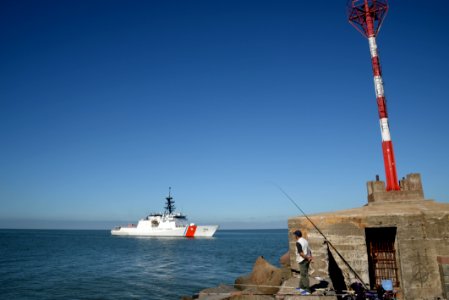 Visita del Buque USCG Cutter Stone de la Guardia Costera de EE.UU. al Puerto de Montevideo. (50880569373)