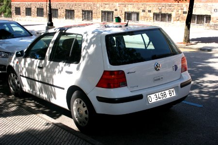 Volkswagen Golf (9570966246)