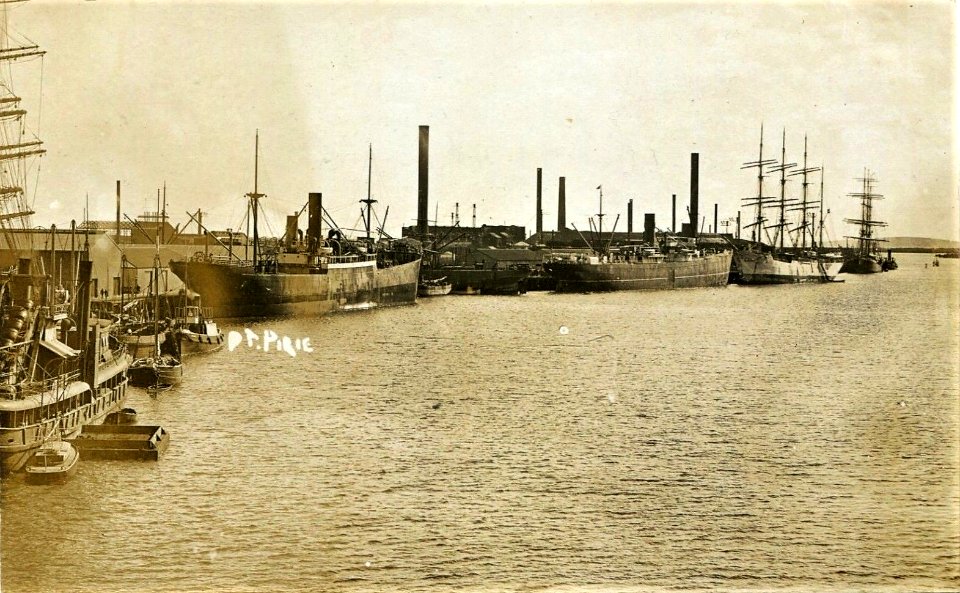 Wharf at Port Pirie, S.A. - very early 1900s (39041373045)