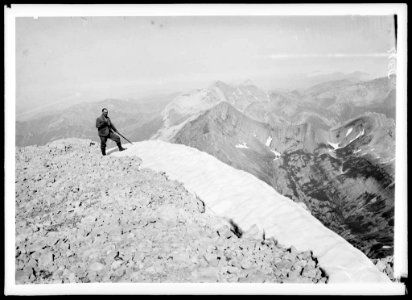 Autoretrat de Soler al cim aragonès del Bisaurín (2.670 m)