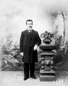Autorretrato - Vincenzo Pastore