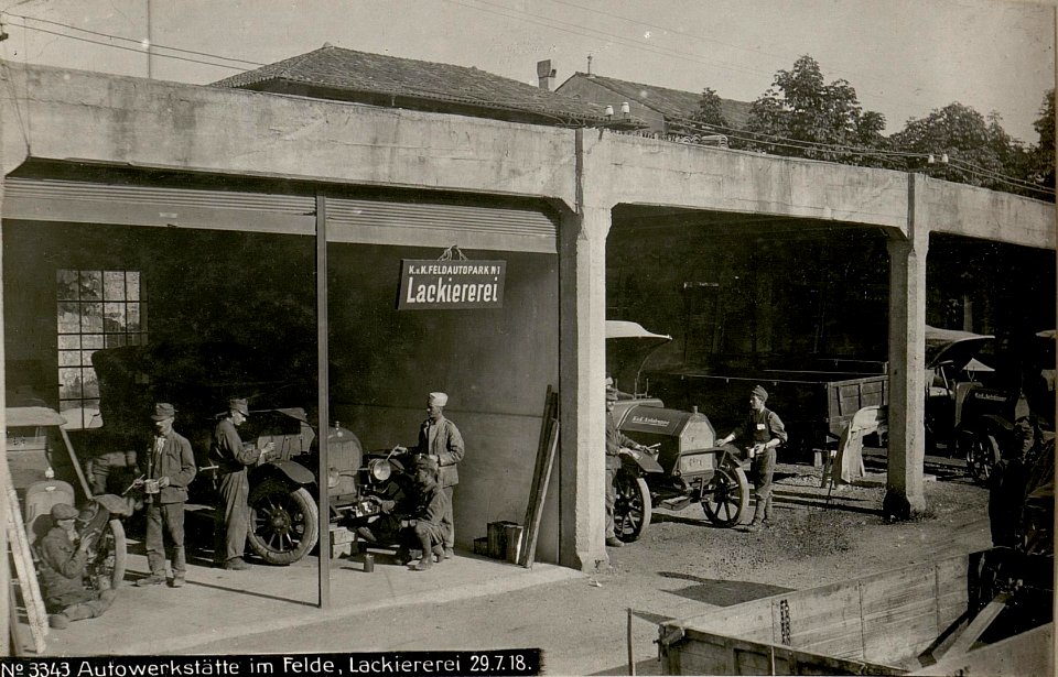Autowerkstätte im Felde, Lackiererei 29.7.18. (BildID 15621130)