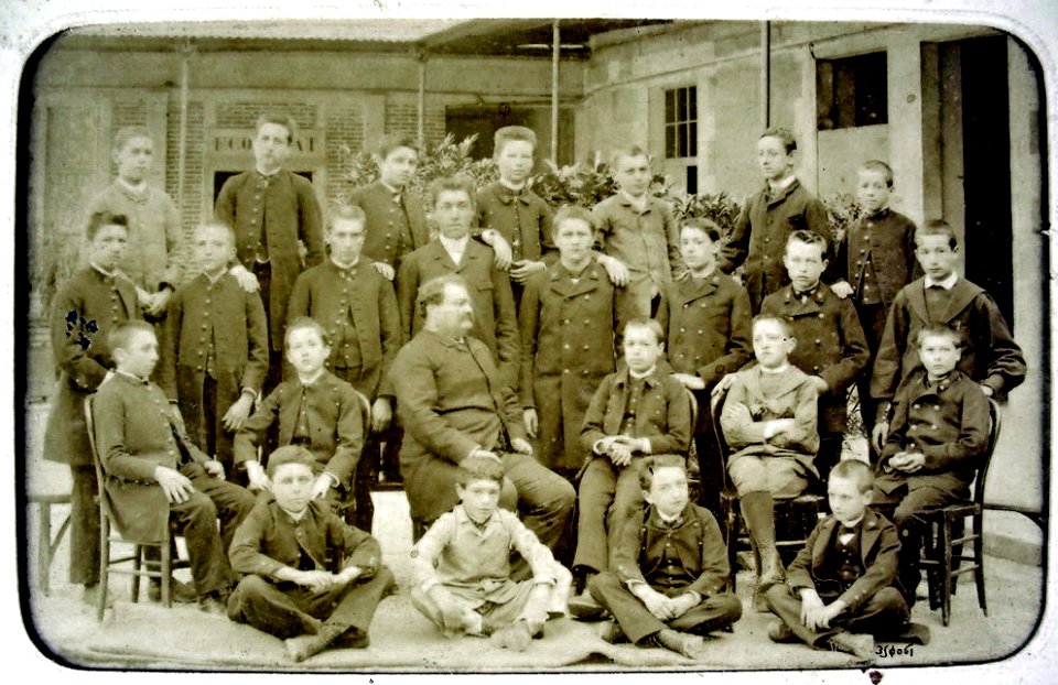 Auxerre, collège d'Auxerre, photo de classe, détail 1 (J David, 1890-91)