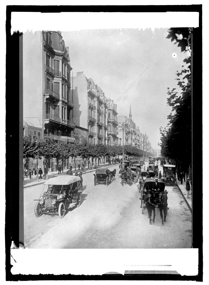 Avenida de Mayo, Buenos Aires LCCN2016821513