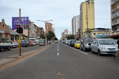 Avenida Eduardo Mondlane VOA Português 1