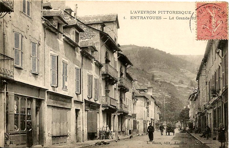 Aveyron Pittoresque 1 - Entraygues - Grande Rue