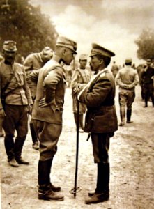 Peaceful Discussion, Austro-Hungarian Troops at War, 1916 (33339327462)